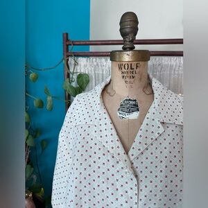 Super Sweet Vintage 1960’s Handmade Heart Print Button Down Size Large ♥️